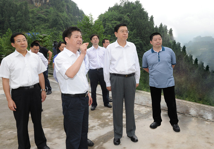 時任國務院副總理、中共中央政治局委員、重慶市委書記張德江視察重慶69